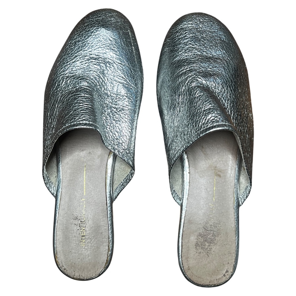 INTENTIONALLY BLANK Silver Flat Mules, Size 6